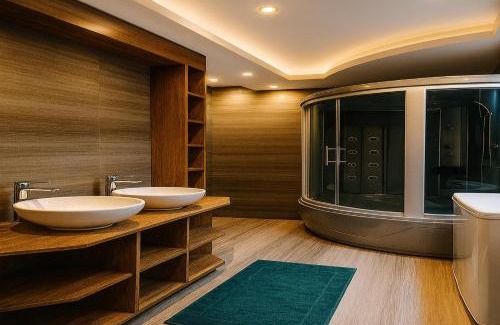Maadi Apartment | Luxury Escape with Pool Access