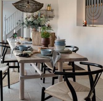 Eton Villa | Luxury Eton Cottage-Design Led