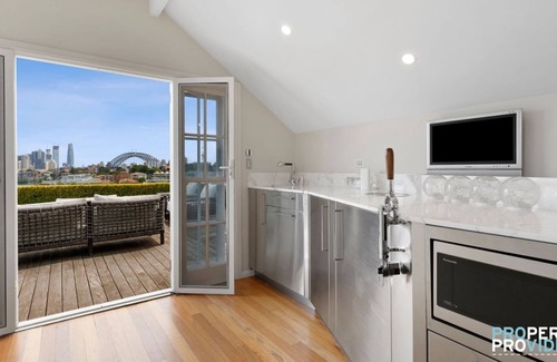 Cremorne Point House | Luxury European 4 Bedroom Home w/Harbour Views
