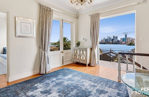 Cremorne Point House | Luxury European 4 Bedroom Home w/Harbour Views