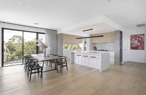 Mount Eliza House | Luxury Family Pool House with Ocean Views
