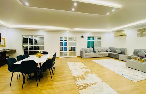 Abu Dhabi Villa | Luxury Farm 2 with Swimming Pool