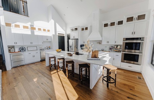 Jamestown Other | Luxury Farmhouse with pool, 2 miles from Jamestown Marina!