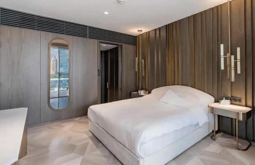 Palm Jumeirah Apartment | Luxury FIVE Palm 1 bedroom