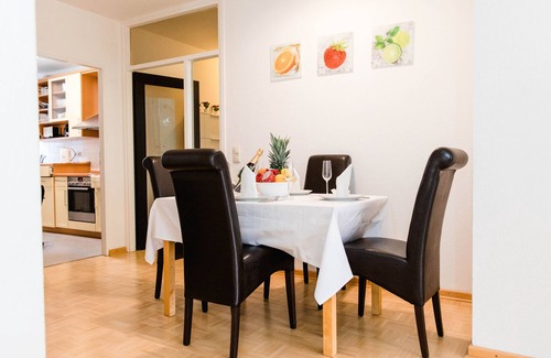 Rhein-Erft-Kreis District Apartment | Luxury flat between Cologne and Bonn, airport & trade fair shuttle