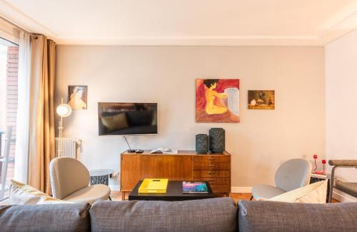 Plaisance Apartment | Luxury flat for 6 people with balcony - Near Metro