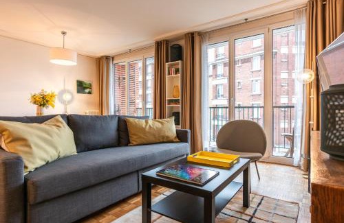 Plaisance Apartment | Luxury flat for 6 people with balcony - Near Metro
