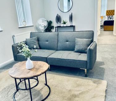 Wainscot Apartment | Luxury Flats Near Rochester Castle, Strood - Medway