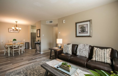 Cibola Addition Apartment | Luxury Foothills Apartment 15 Minutes to Balloon Fiesta Park!