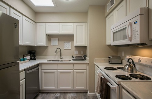 Cibola Addition Apartment | Luxury Foothills Apartment 15 Minutes to Balloon Fiesta Park!