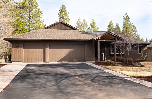 Sunriver House | Luxury for the whole family on the golf course