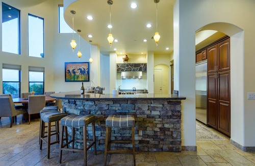 Fountain Hills House | Luxury Fountain Hills, VIEWS, infinity Edge Pool, Hot Tub, Sleeps 14