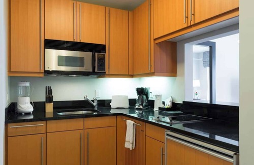 Brickell Apartment | Luxury Four Seasons Condo | Free Valet & Gym