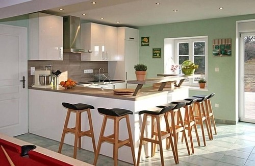 Saulxures-sur-Moselotte Cottage | Luxury Vosgian Farmhouse: Sauna, Jacuzzi, Games, Spacious Terrace, Pet-Friendly, Sleeps 16
