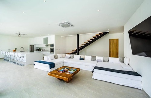 Tamarindo House | Luxury, Free Breakfast, Free Transfer, Pool, BBQ
