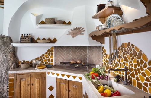 Luddui Villa | Luxury Front Beach - VILLA IRIS
