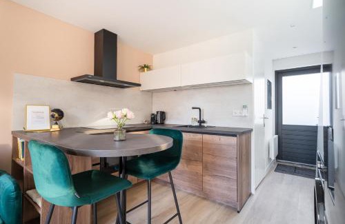 Huizen Apartment | Luxury fully equipped studio - centrally located