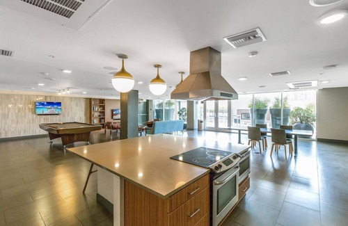 Downtown Apartment | Luxury Furnished Suite Steps From Americas- Pool, Game Room