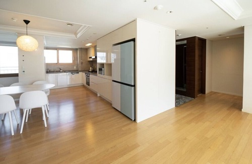 Dogok-dong Apartment | ★Luxury Gangnam Apartment★2Bdr 2Bath+Full Options