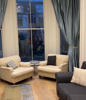 West Kensington Apartment | Luxury Garden view flat - Kensington
