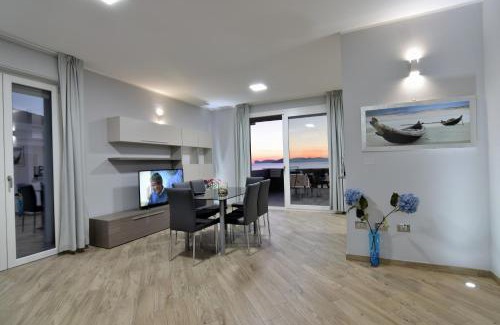 Lido Apartment | Luxury Garibaldi