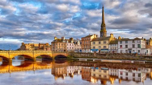 Ayr Apartment | Luxury Georgian Aparthotel by Hauss Ayr - 5mins to Beach, Town Centre!