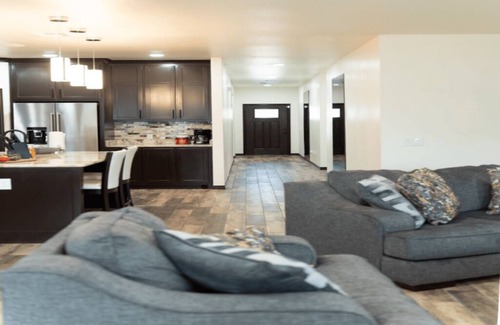 Central Oklahoma City House | Luxury Getaway near OKANA Resort w/King Beds