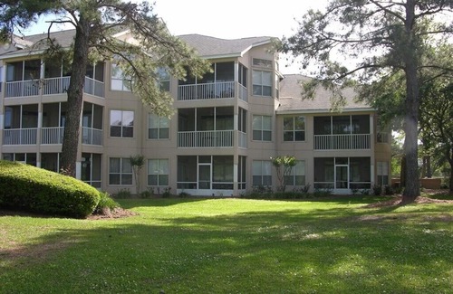Gulf Shores Condo | Luxury golf course condominium, 5 min from the beach