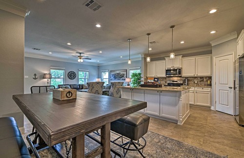 Granbury House | Luxury Granbury Home w/Game Room: Steps to Lake!
