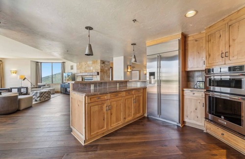 Park City Apartment | Luxury Grand Summit Hotel Penthouse (Ski-in/Out) w Private Sauna