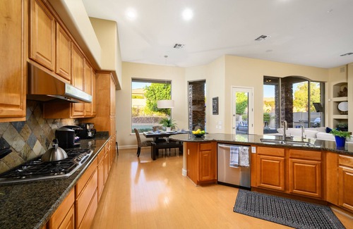 Talon Retreat House | Luxury Grayhawk 4 bed 3 bath Casita Pool & Hot tub near golf, shopping & dining
