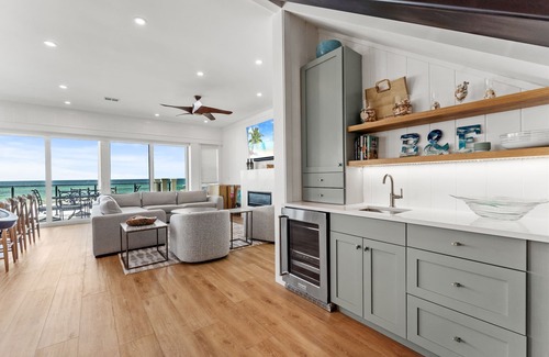 Gulf Trace House | Luxury Grayton Beach House ON THE SAND in 30a! Private Beach, Porch, Balcony.