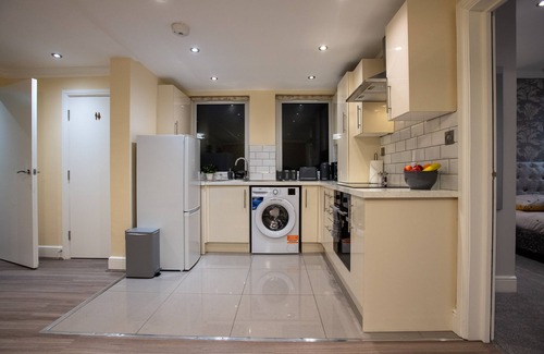 Oakleigh Apartment | Luxury Ground Floor 2 Bedroom Apartment