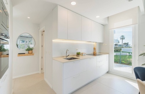 Chipiona Apartment | Luxury ground-floor apartment with private garden, just 3 minutes from the beach