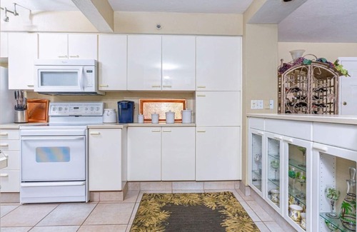Ponce Inlet Condo | Luxury ground floor apartment in exclusive Ponce inlet