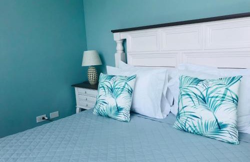 Lagoons House | Luxury Guesthouse And Rooms The Lagoons