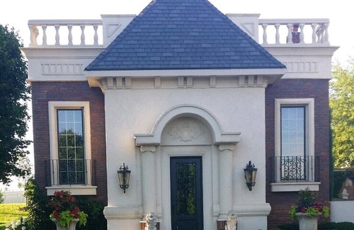 Millard House | Luxury Guesthouse ~ Chateau Mirabelle in West Omaha