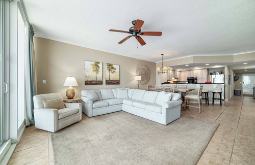 Gulf Shores Condo | LUXURY GULF FRONT CONDO! THE COLONNADES 802