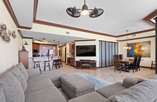 Orange Beach Condo | Luxury Gulf Front Condo | Lazy River | Liquid Life - The Oasis 1004