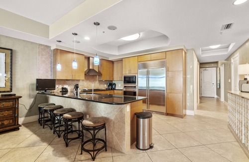 Orange Beach Condo | Luxury Gulf Front Condo | Balcony Grill