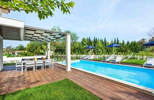 Pefkochori Villa | Luxury Halkidiki Villa | Deluxe 5 Bedroom Villa | Private Pool | Pefkochori