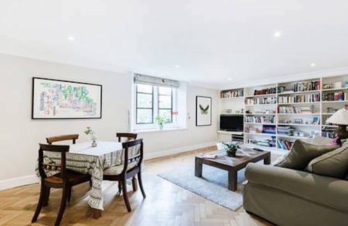 Belsize Park Apartment | Luxury Hampstead Heath 2 bed/2 bath apartment in historic priory