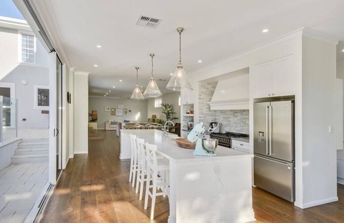 Alexandra Headland House | Luxury Hamptons Beachside Sanctuary (300m to beach)