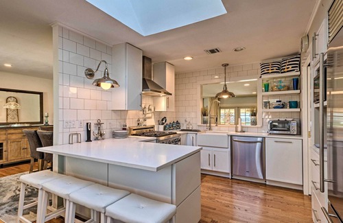 East Quogue House | Luxury Hamptons Home on Canal w/Dock & Kayaks!