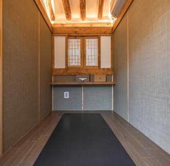 Gahoe-dong Villa | Luxury Hanok Pine Residence