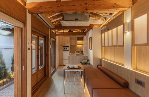 Samcheong-dong Apartment | Luxury Hanok Stay CHAEHA