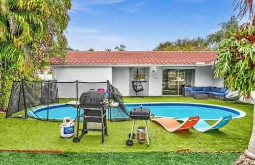Hollywood Hills House | Luxury Heated Pool Villa Hollywood Beach & Casino