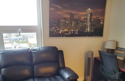Southcenter Apartment | Luxury High-rise 1 bedroom apartments