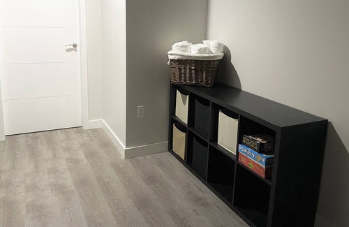 Southcenter Apartment | Luxury High-rise 1 bedroom apartments