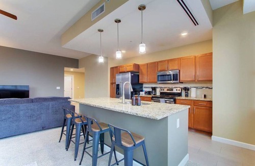Gateway District Apartment | Luxury High Rise | Downtown | Free Parking